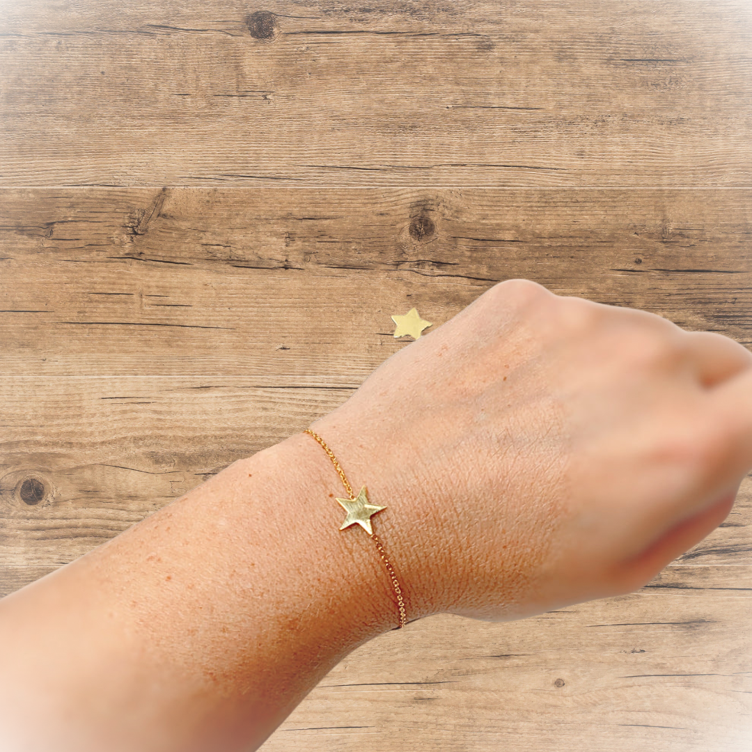 Bracelet doré étoile