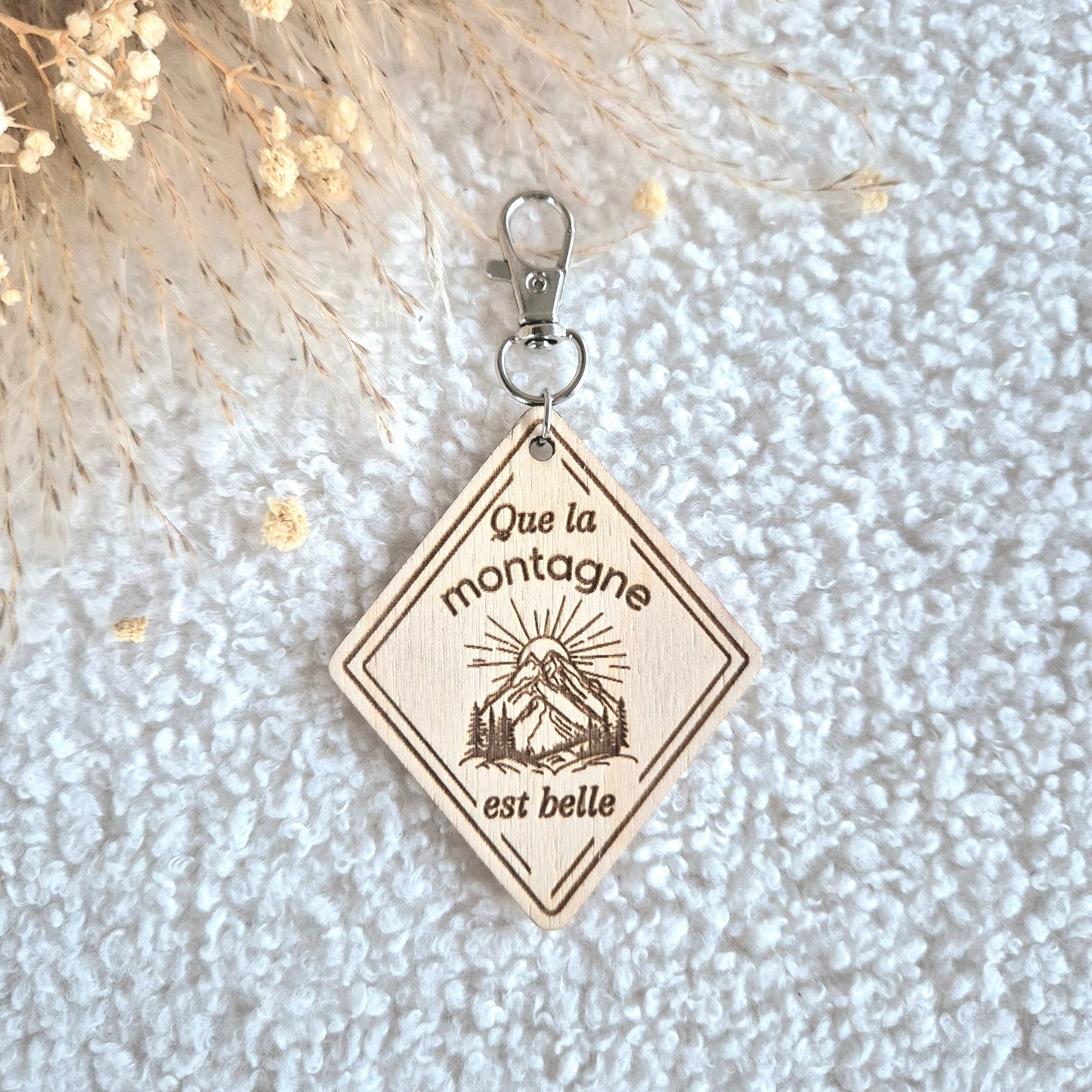 Porte-clés en bois Que la montagne est belle