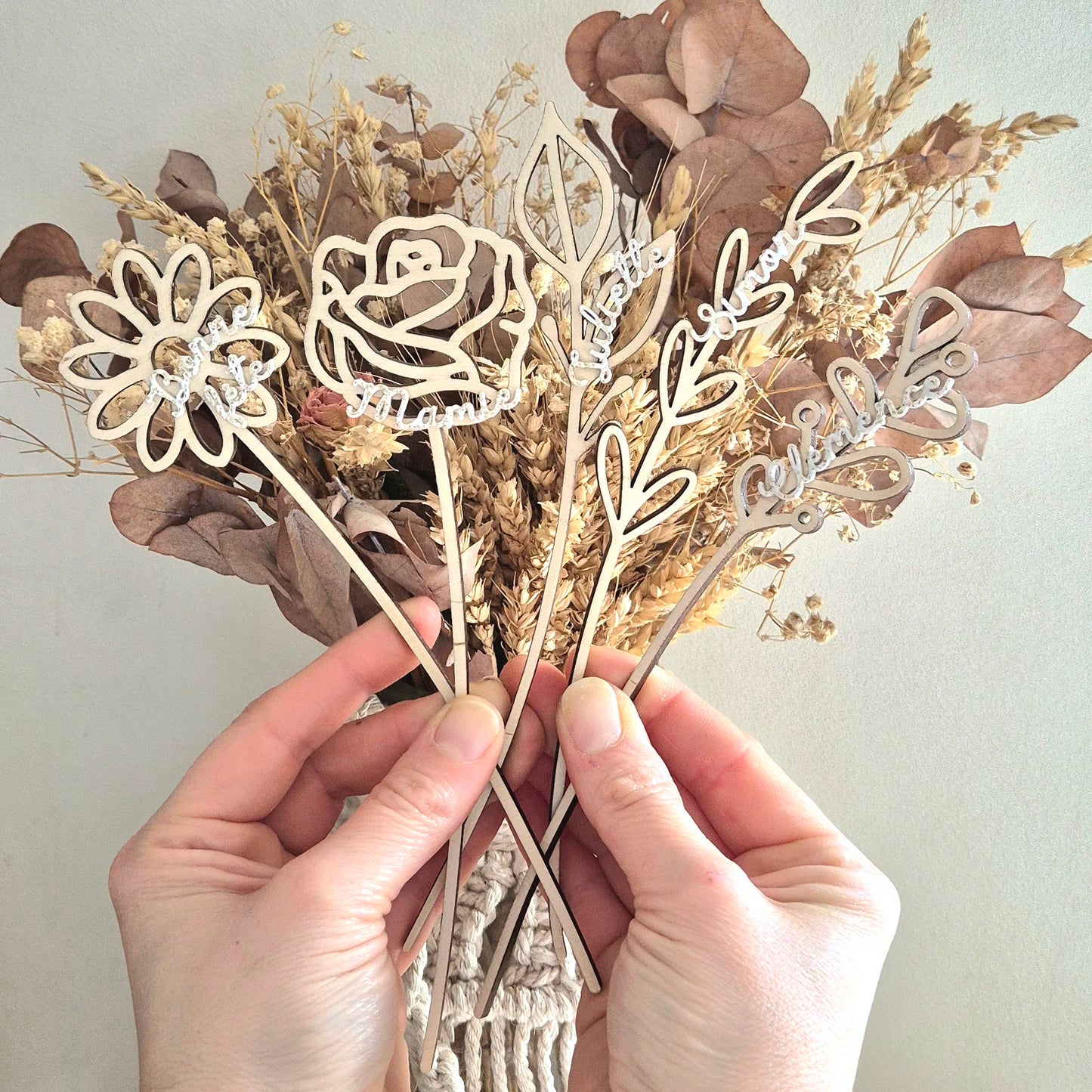 5 fleurs à piquer message