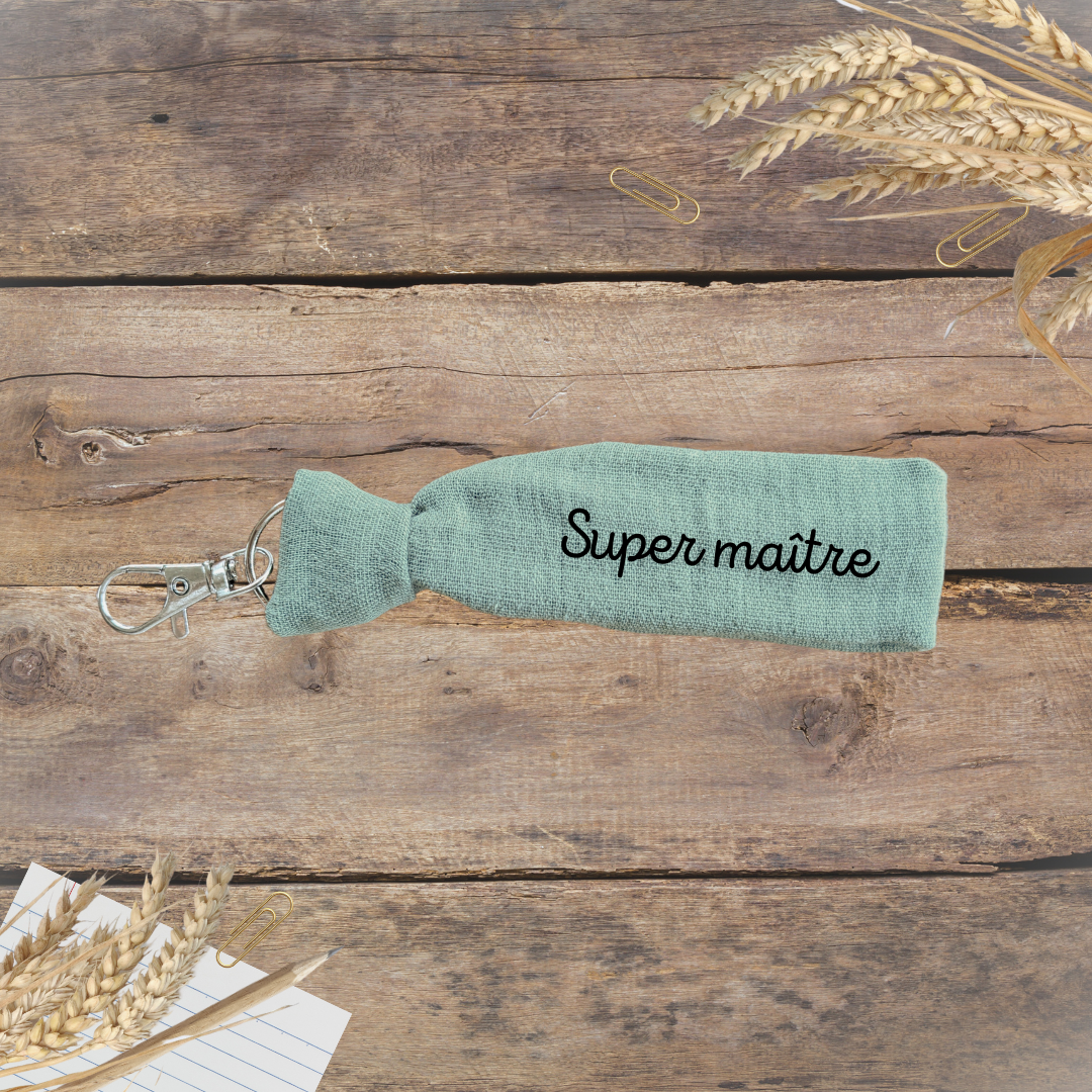 Porte-clés Super maître - double gaze de coton vert céladon, texte blanc ou noir - personnalisable