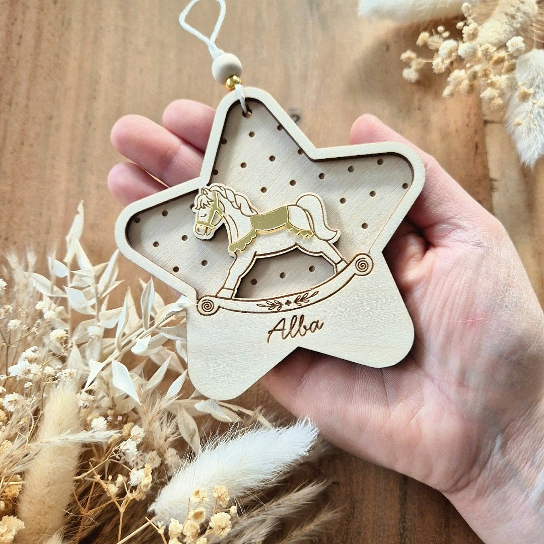 Suspension étoile & cheval à bascule personnalisée
