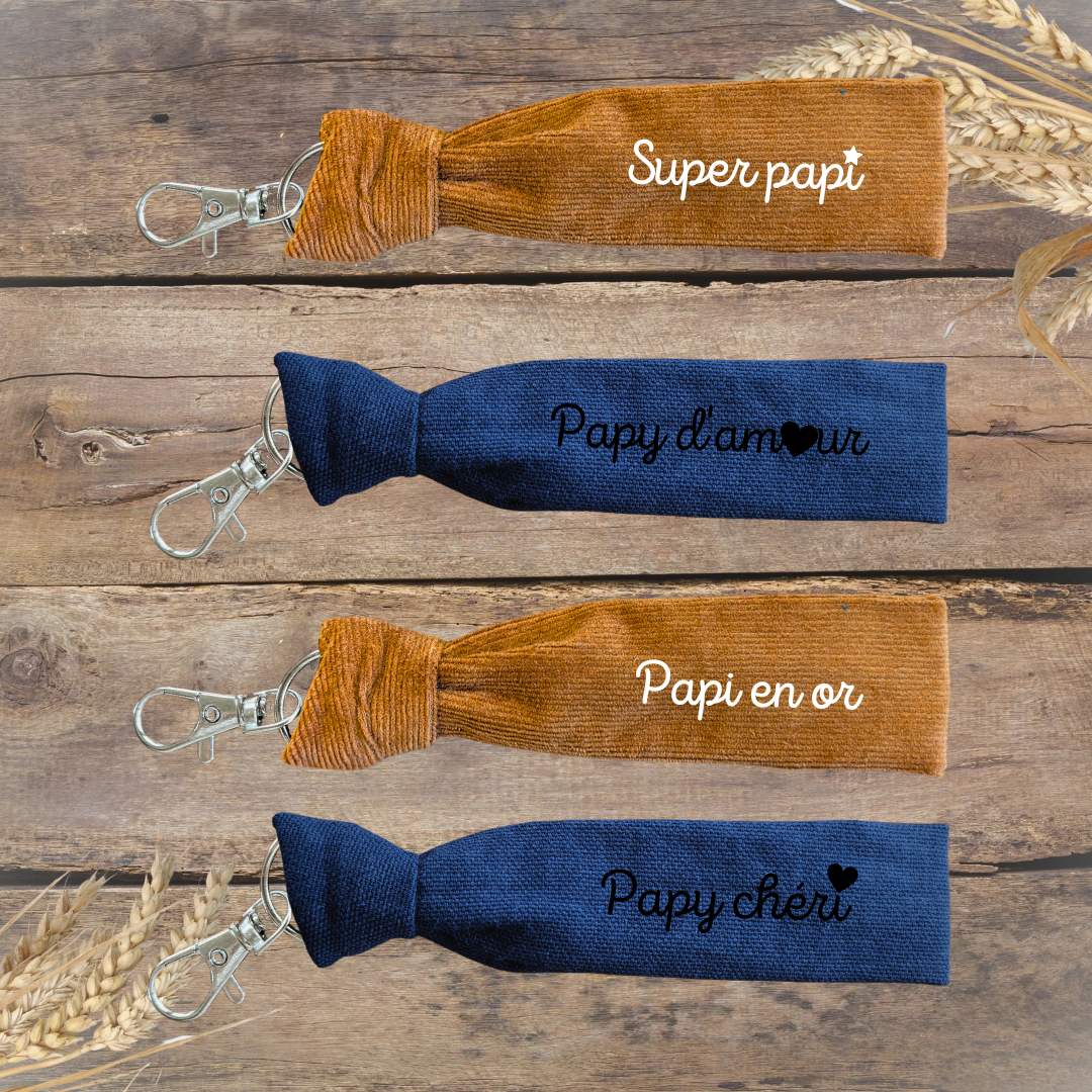 Porte-clés Papi - velours camel, coton bleu marine, texte blanc ou noir - personnalisable