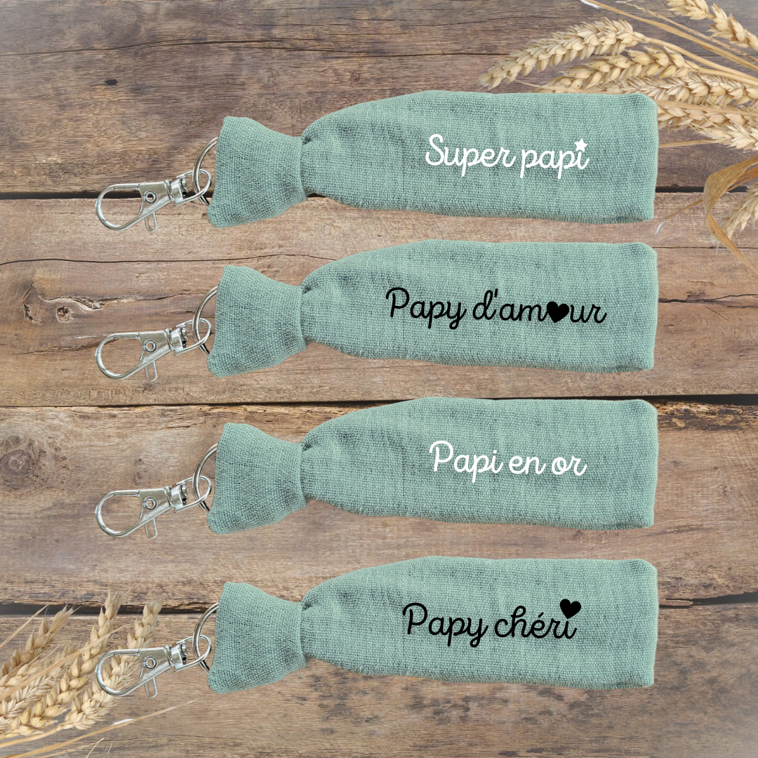 Porte-clés Papi - double gaze de coton vert céladon, texte blanc ou noir - personnalisable