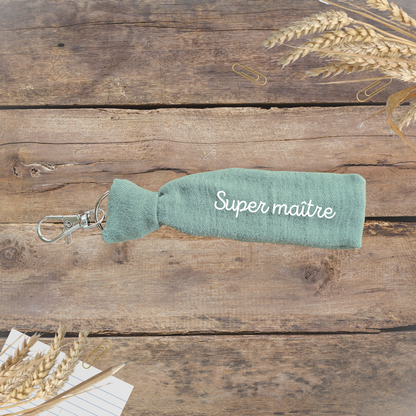 Porte-clés Super maître - double gaze de coton vert céladon, texte blanc ou noir - personnalisable