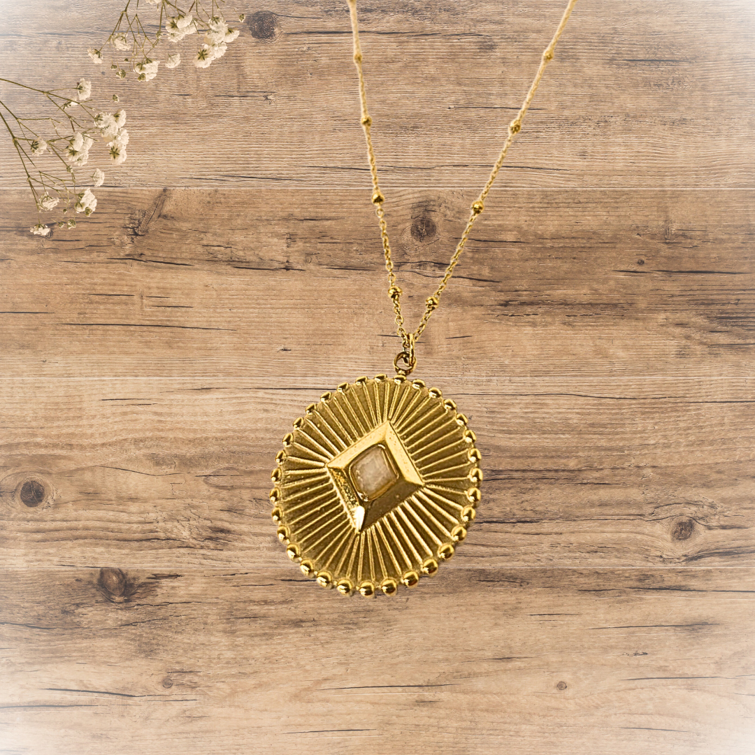 Collier sautoir doré