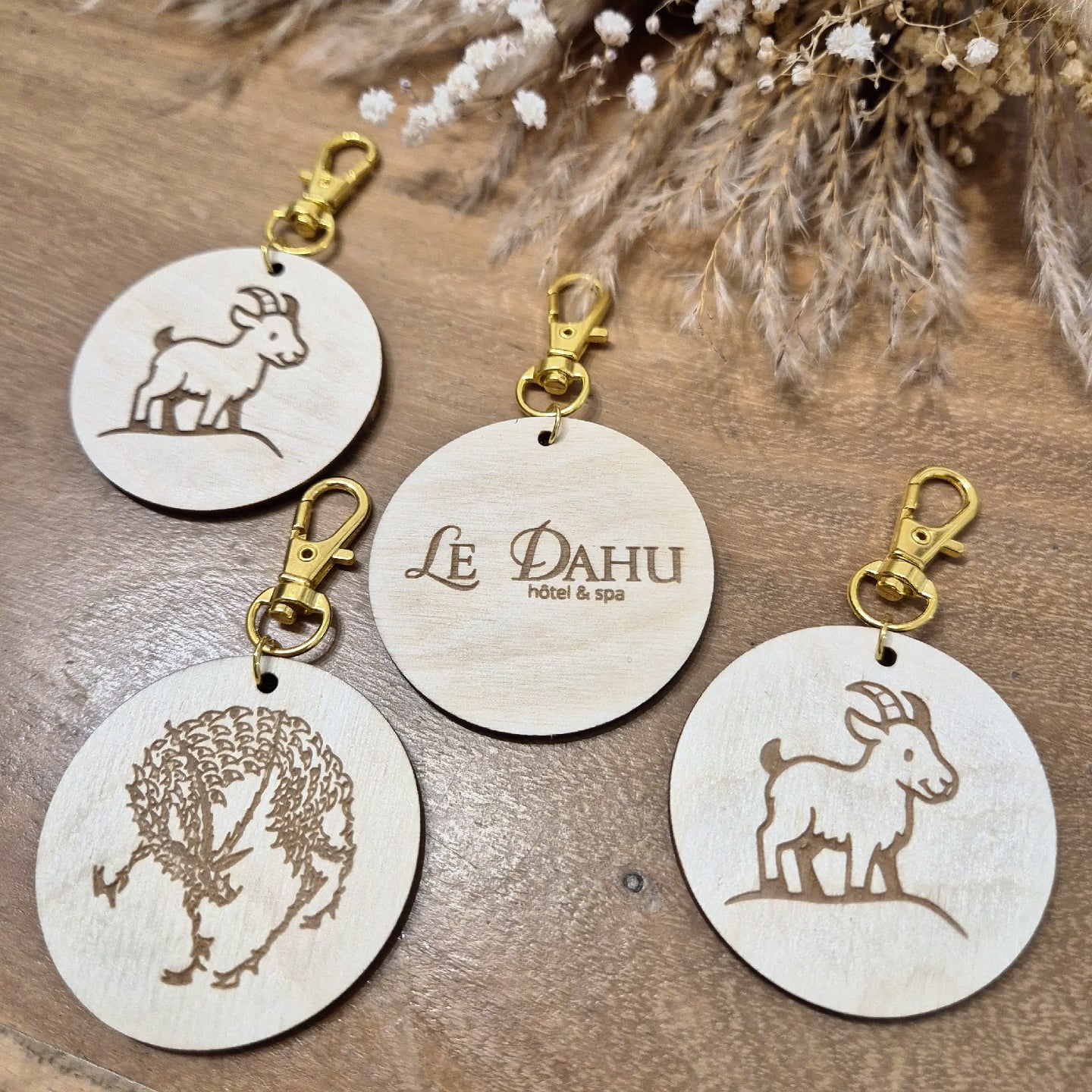 4 porte-clés personnalisés - Le dahu, logo