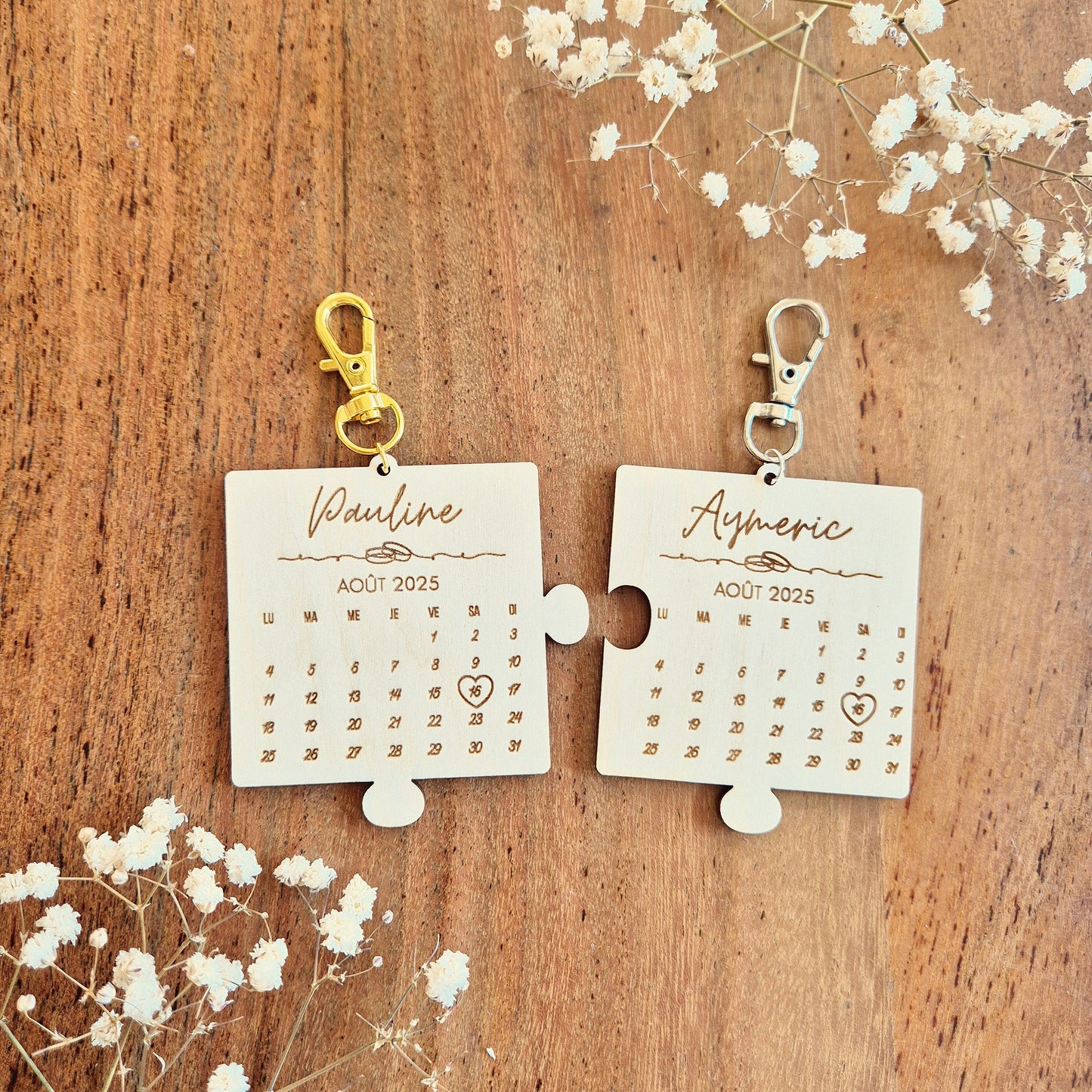 Duo de porte-clés en bois personnalisés - Puzzle calendrier