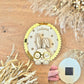 Suspension ou magnet en bois personnalisé(e) lapin à lunettes