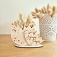 Décoration en bois œuf de Pâques et fleurs séchées personnalisée