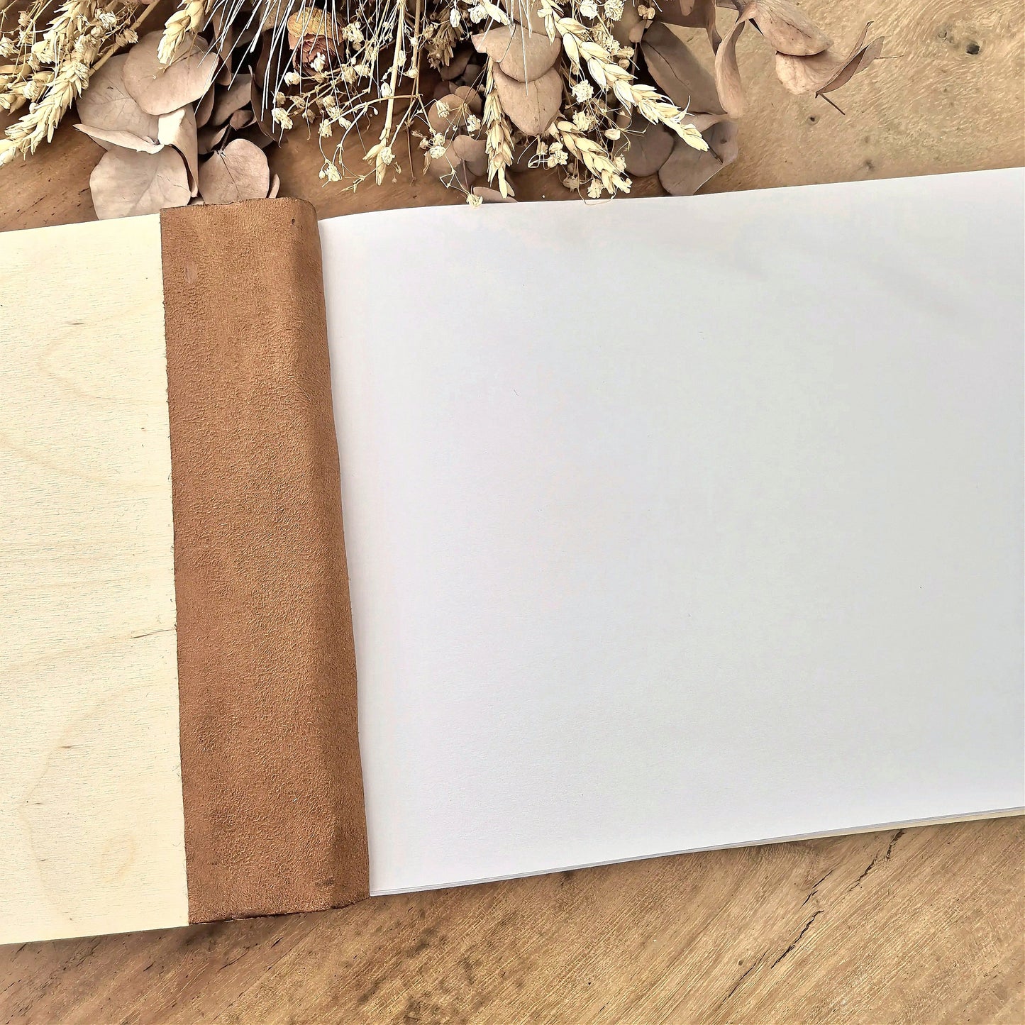 Livre d'or en bois personnalisé sur mesure - Montagnes