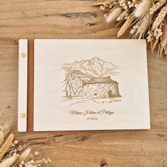 Livre d'or en bois personnalisé sur mesure - Montagnes et Fort