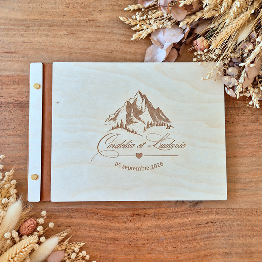 Livre d'or en bois personnalisé sur mesure - Montagnes & Élégance
